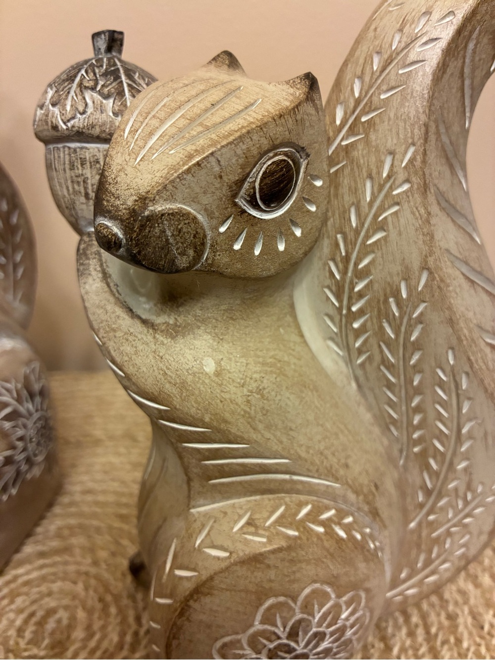 Fall/Neutral Decorative Squirrel 🐿️ Figurines Set of 2 NWT! - Picture 10 of 11